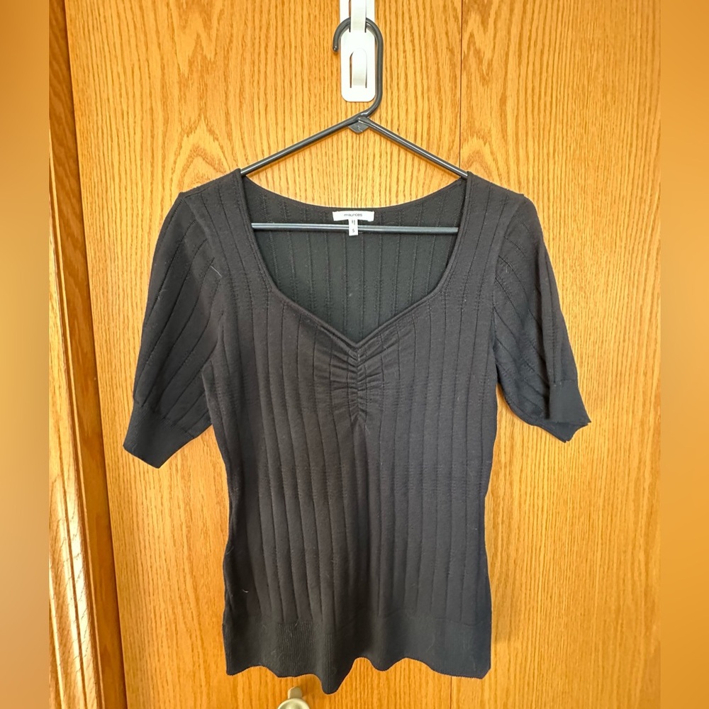 Maurice’s Black short sleeve sweater Size Medium